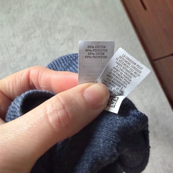 AE Henley - Picture 7 of 7